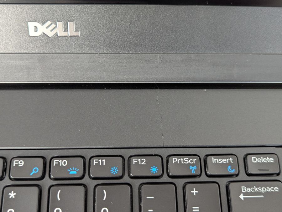Уцінка! Ноутбук Б/В Dell Latitude E5570, Intel Core i5-6300HQ, DDR4 8 GB, SSD 256GB, 15.6" Full HD
