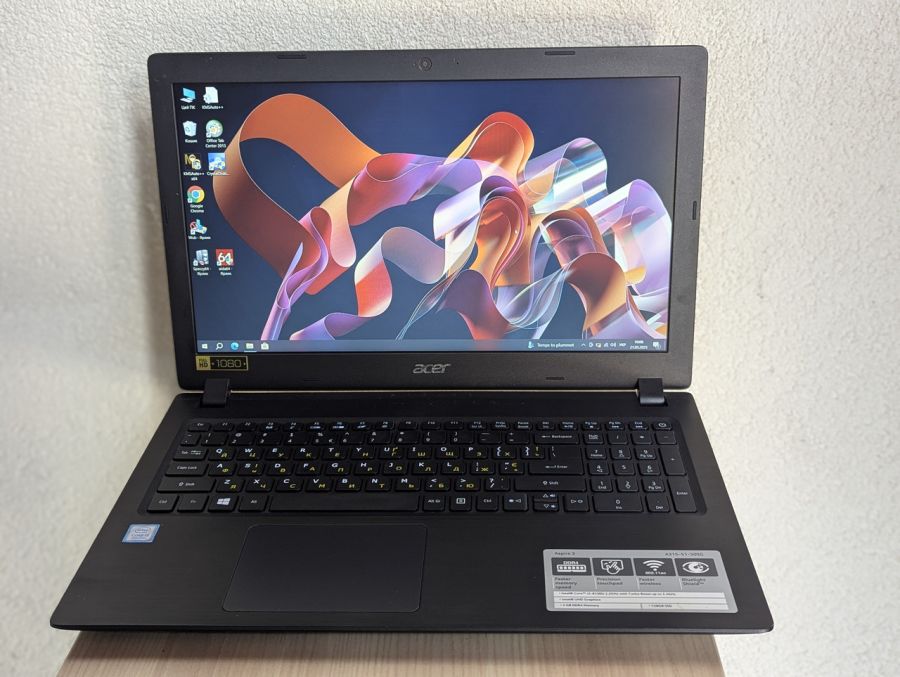 Уцінка! Ноутбук Б/В Acer Aspire 3 A315-51, Intel Core i3-6006U, DDR4 8 GB, SSD 128GB, 15.6" Full HD