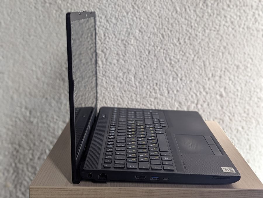 Уцінка! Ноутбук Б/В Fujitsu LifeBook A3510, Intel Core i3-1005G1, DDR4 16 GB, SSD 256GB, 15.6" Full HD