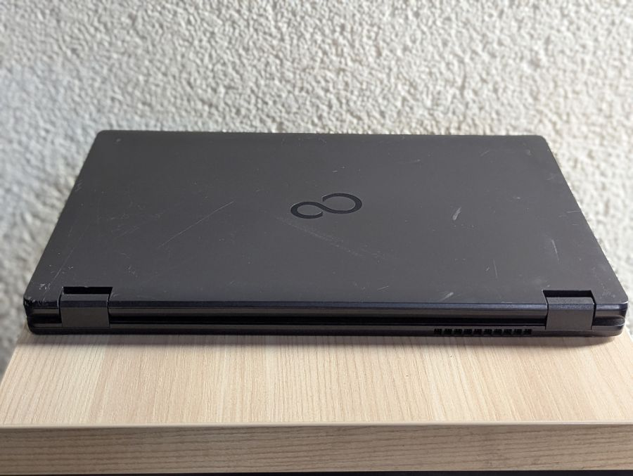 Уцінка! Ноутбук Б/В Fujitsu LifeBook E5410, Intel Core i5-10210U, DDR4 16 GB, SSD 256GB, 14" Full HD