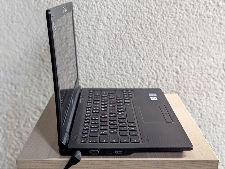 Уцінка! Ноутбук Б/В Fujitsu LifeBook E5410, Intel Core i5-10210U, DDR4 16 GB, SSD 256GB, 14" Full HD