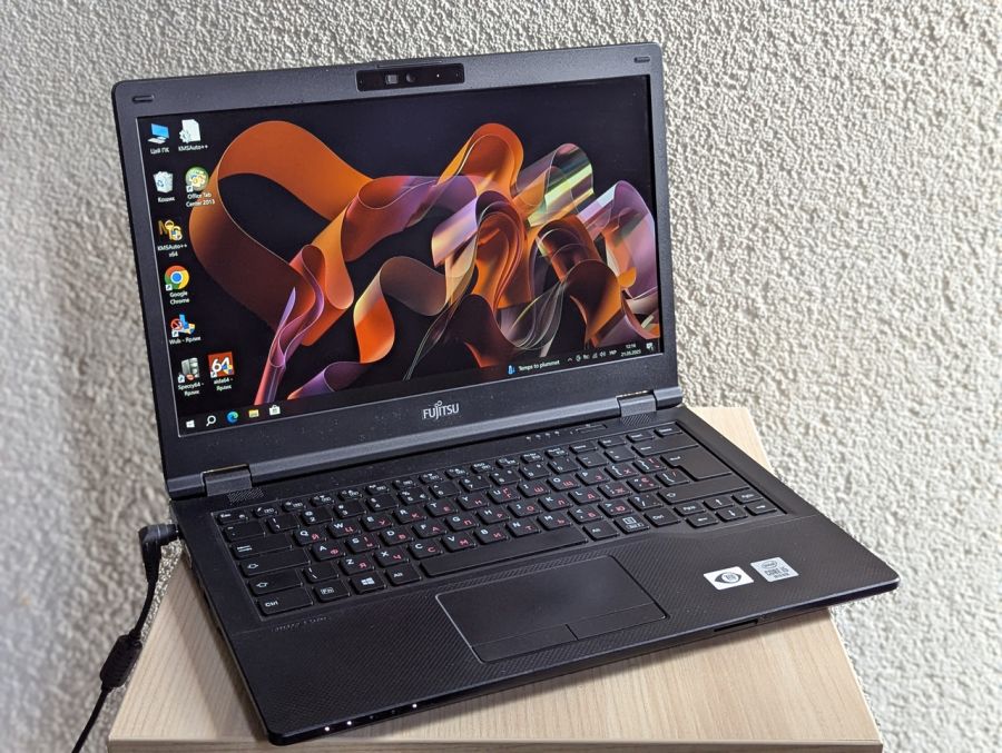 Уцінка! Ноутбук Б/В Fujitsu LifeBook E5410, Intel Core i5-10210U, DDR4 16 GB, SSD 256GB, 14" Full HD