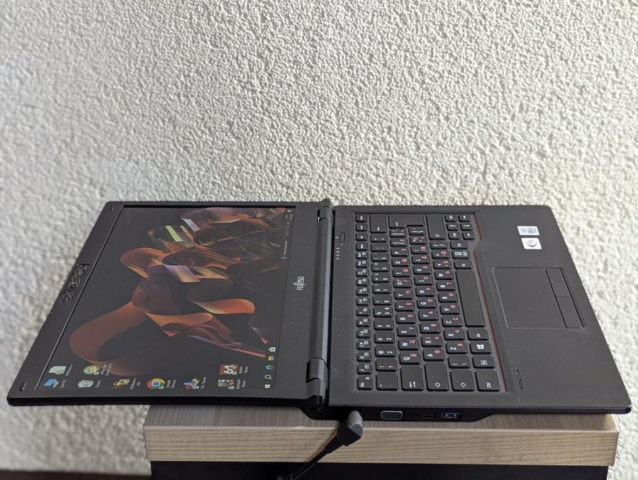 Уцінка! Ноутбук Б/В Fujitsu LifeBook E5410, Intel Core i5-10210U, DDR4 16 GB, SSD 256GB, 14" Full HD