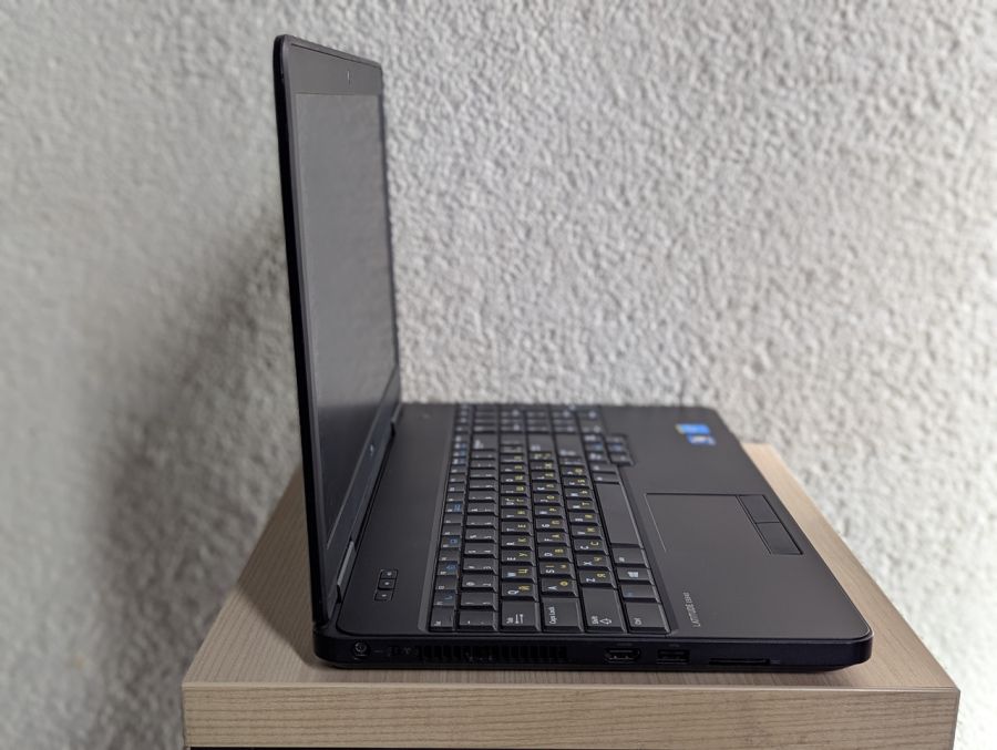 Уцінка! Ноутбук Б/В Dell Latitude E5540, Intel Core i3-4010U, DDR3 8 GB, SSD 128GB, 15.6" HD