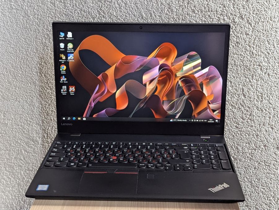 Ноутбук Б/В Lenovo ThinkPad T570, Intel Core i5-7300U, DDR4 8 GB, SSD 128GB, 15.6" Full HD