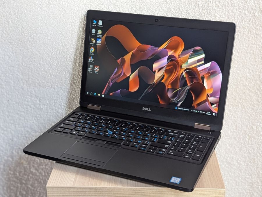 Ноутбук Б/В Dell Latitude 5580, Intel Core i5-6440HQ, DDR4 8GB, SSD 128GB, 15.6" Full HD
