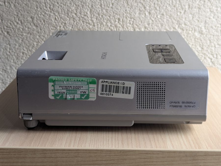 Б/В Проектор HITACHI CP-RX70