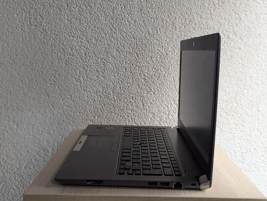 Уцінка! Ноутбук Б/В Toshiba Portege Z30-A, Intel Core i5-4310U, DDR3 8 GB, SSD 128GB, 13" HD