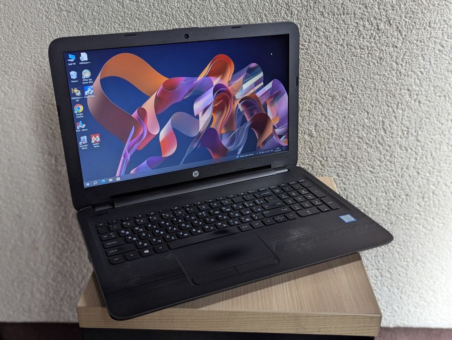 Уцінка! Ноутбук Б/В HP 250 G5, Intel Core i5-6200U, DDR4 8 GB, SSD 128GB, 15.6" Full HD