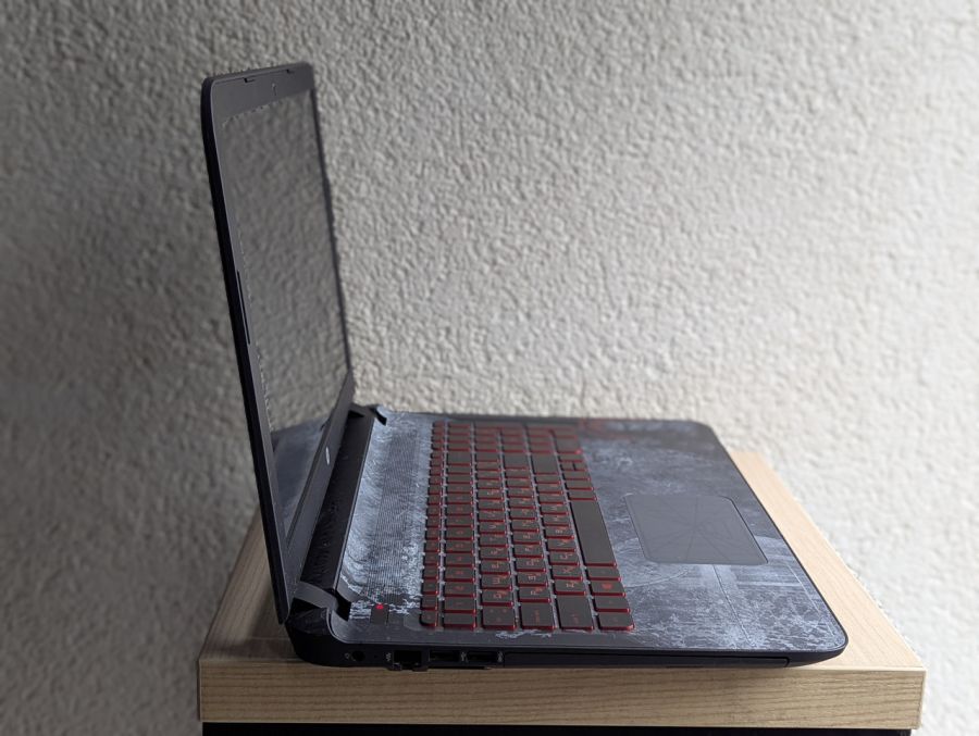 Ноутбук Б/В HP Pavilion 80A4, Intel Core i5-6200U, DDR3 16 GB, SSD 360GB, NVIDIA GeForce 940M 2Gb, 15" Full HD