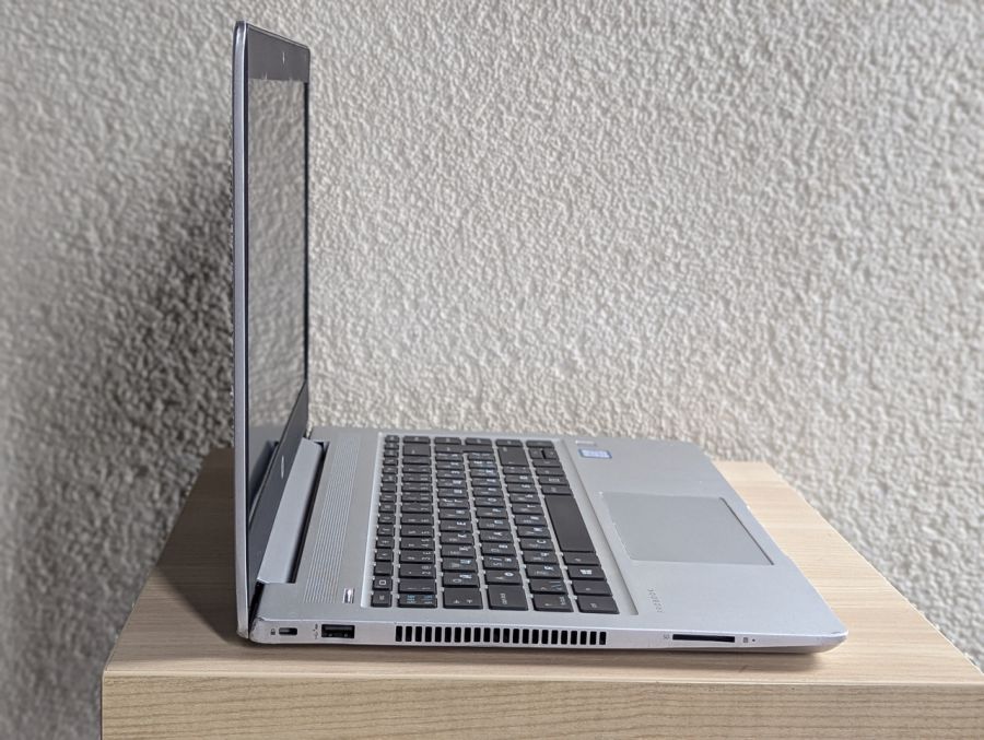 Уцінка! Ноутбук Б/В HP ProBook 440 G6, Intel Core i3-8145U, DDR4 8 GB, SSD 128GB, 14" Full HD