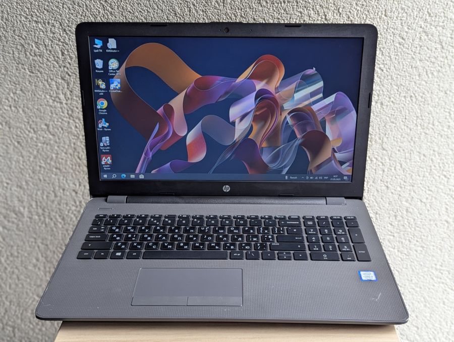 Уцінка! Ноутбук Б/В HP 250 G6, Intel Core i3-7020U, DDR4 8 GB, SSD 128GB, 15.6" HD