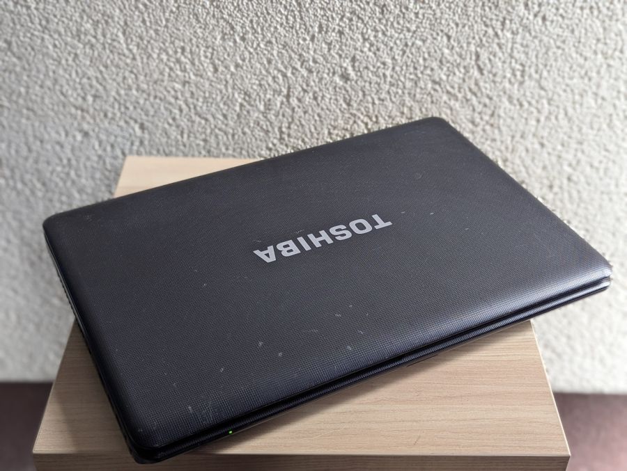 Ноутбук Б/В Toshiba Satellite C660-12F, Intel Core i3-370M, DDR3 8 GB, SSD 128GB, 15.6" HD