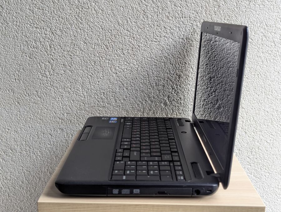 Ноутбук Б/В Toshiba Satellite C660-12F, Intel Core i3-370M, DDR3 8 GB, SSD 128GB, 15.6" HD