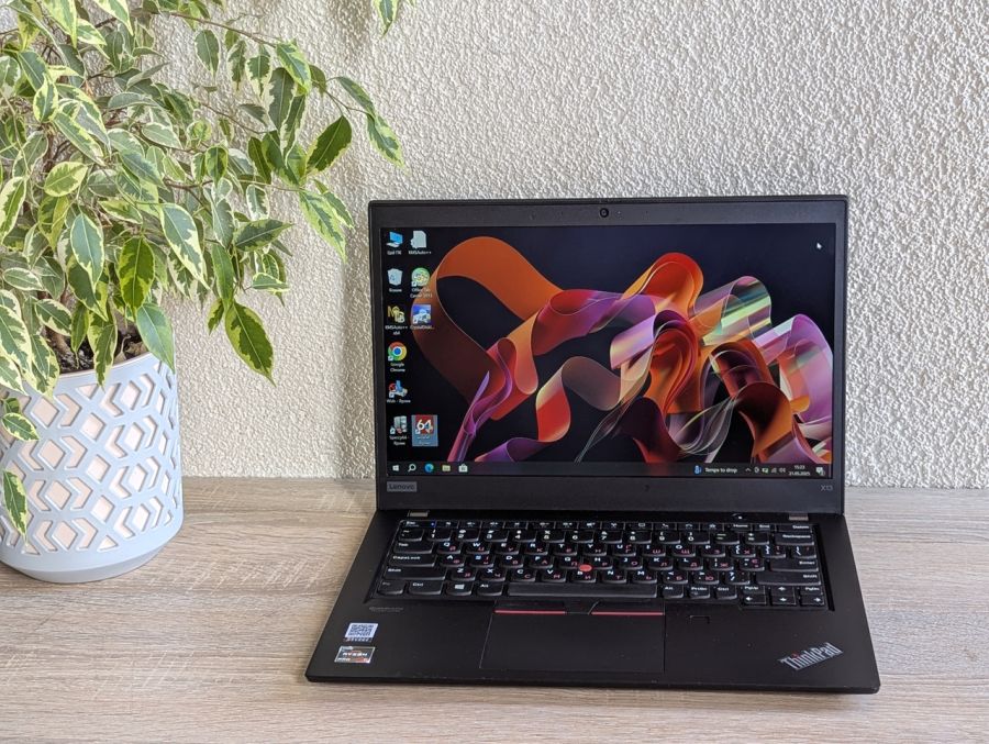 Уцінка! Ноутбук Б/В Lenovo ThinkPad X13, AMD Ryzen 5 PRO 4650U, DDR4, SSD 512GB, AMD Radeon Graphics, 13" Full HD