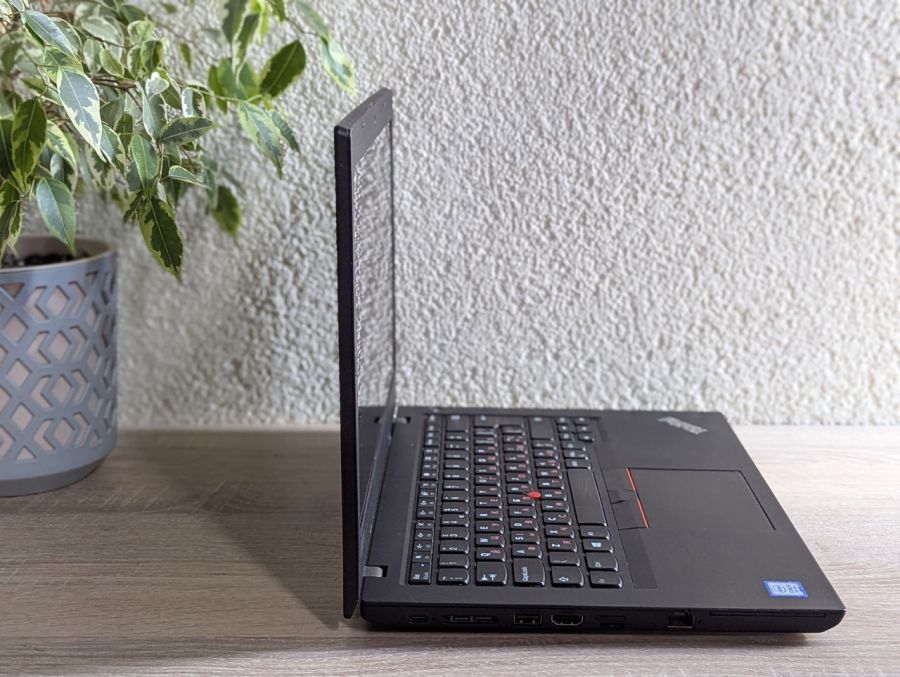 Ноутбук Б/В Lenovo ThinkPad L490, Intel Core i3-8145U, DDR4 8GB, SSD 256GB, 14" Full HD Сенсор