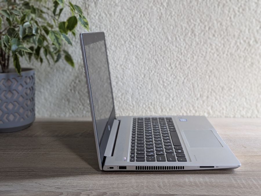 Уцінка! Ноутбук Б/В HP ProBook 440 G6, Intel Core i3-8145U, DDR4 8 GB, SSD 128GB, 14" Full HD