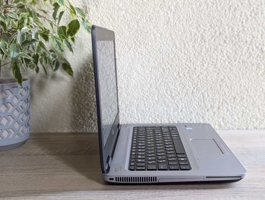 Уцінка! Ноутбук Б/В HP ProBook 640 G2, Intel Core i5-6200U, DDR4 8 GB, SSD 128GB, 14" Full HD