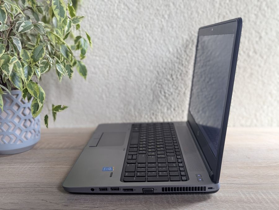 Уцінка! Ноутбук Б/В HP ProBook 650 G1, Intel Core i5-4200M, DDR3 8 GB, SSD 128GB, 15.6" HD