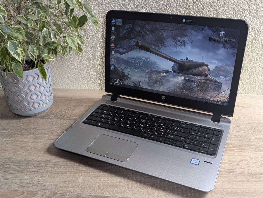 Ноутбук Б/В HP ProBook 450 G3, Intel Core i5-6200U, DDR4 8GB, SSD 128GB, AMD Radeon R7 M340 2GB, 15.6" Full HD