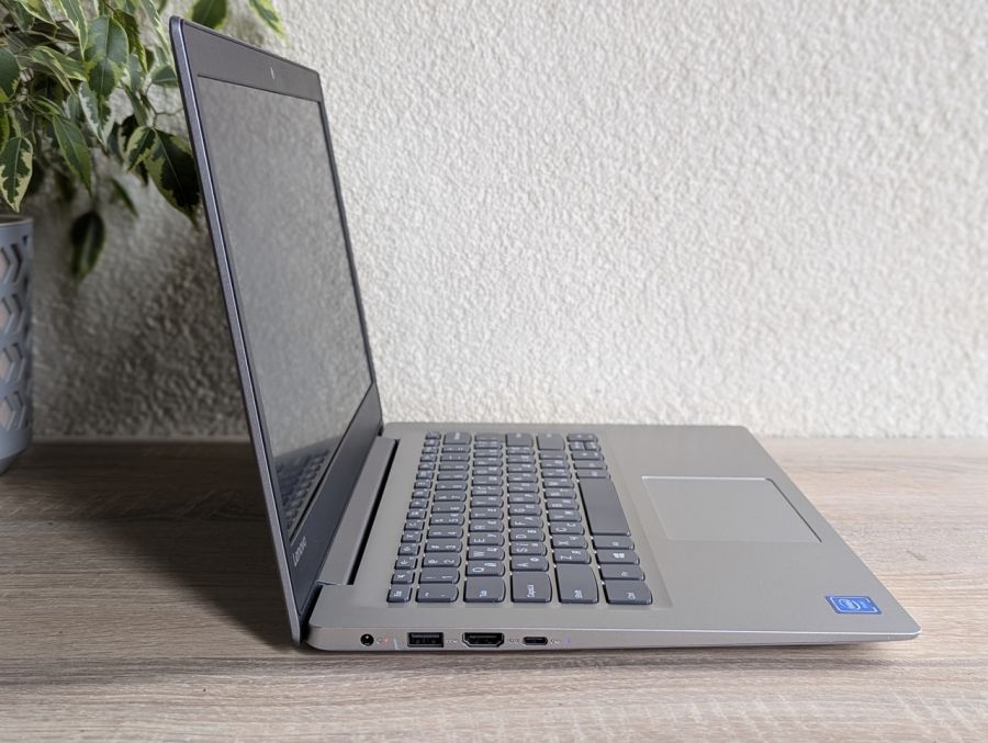 Ноутбук Б/В Lenovo S130-14IGM, Intel Celeron N4000, DDR4 4 GB, SSD 58GB, 14" Full HD