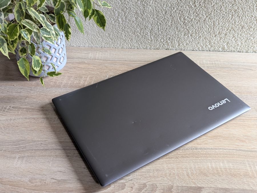 Уцінка! Ноутбук Б/В Lenovo IdeaPad 520-15IKB, Intel Core i5-8250U, DDR4 12 GB, SSD 128GB + SSD 1TB, 15.6" Full HD