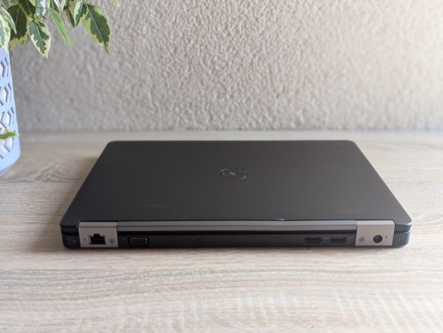 Ноутбук Б/В Dell Latitude E5270, Intel Core i5-6200U, DDR4 16 GB, SSD 256GB, 12" HD
