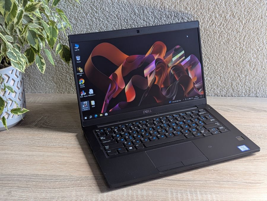 Уцінка! Ноутбук Б/В Dell Latitude 7390, Intel Core i5-7300U, DDR4 16 GB, SSD 256GB, 13" Full HD