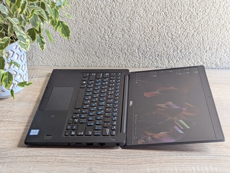 Ноутбук Б/В Dell Latitude 7390, Intel Core i5-7300U, DDR4 8 GB, SSD 128GB, 13" Full HD