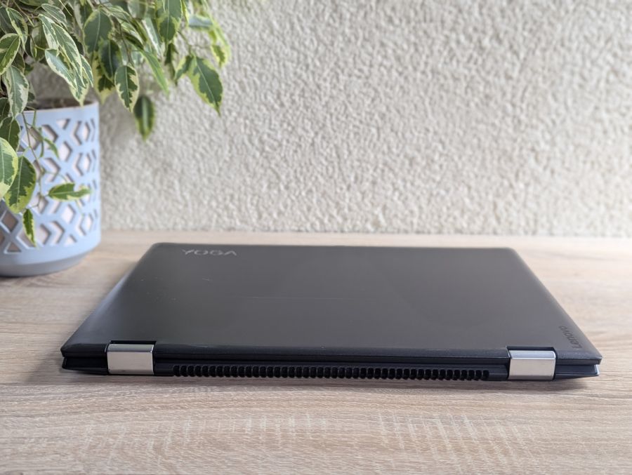Ноутбук Б/В Lenovo Yoga 510, Intel Core i7-6500U, DDR4 8GB, SSD 256GB, AMD Radeon R5 M330, 14" Full HD Сенсор