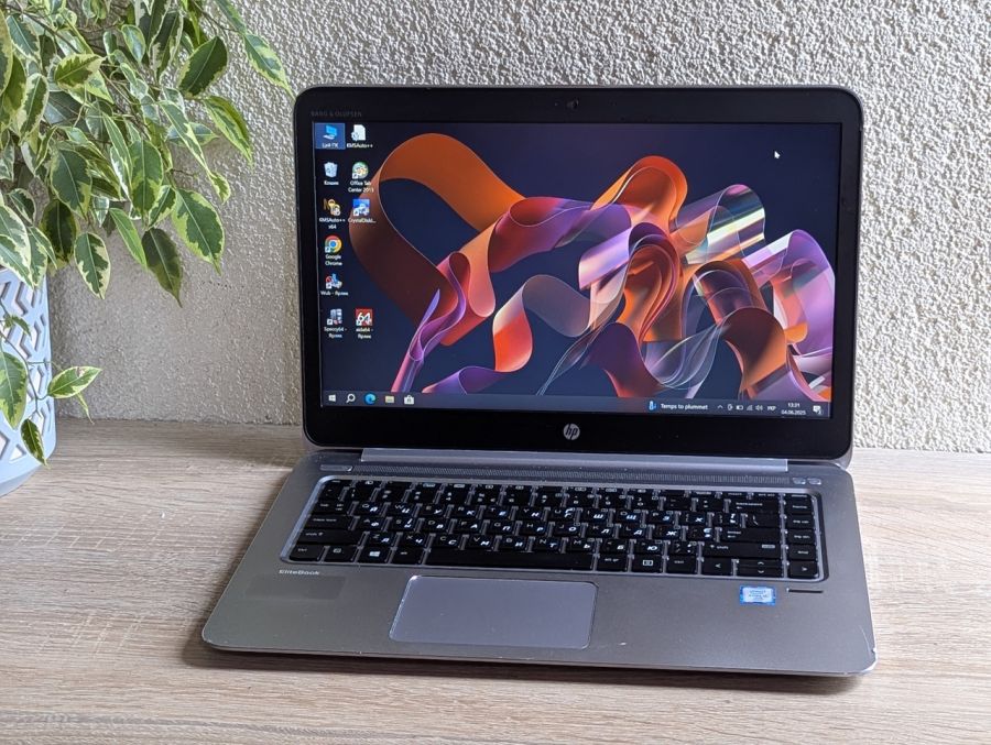 Уцінка! Ноутбук Б/В HP Folio EliteBook 1040 G3, Intel Core i5-6300U, DDR4 8 GB, SSD 128GB, 14" Full HD
