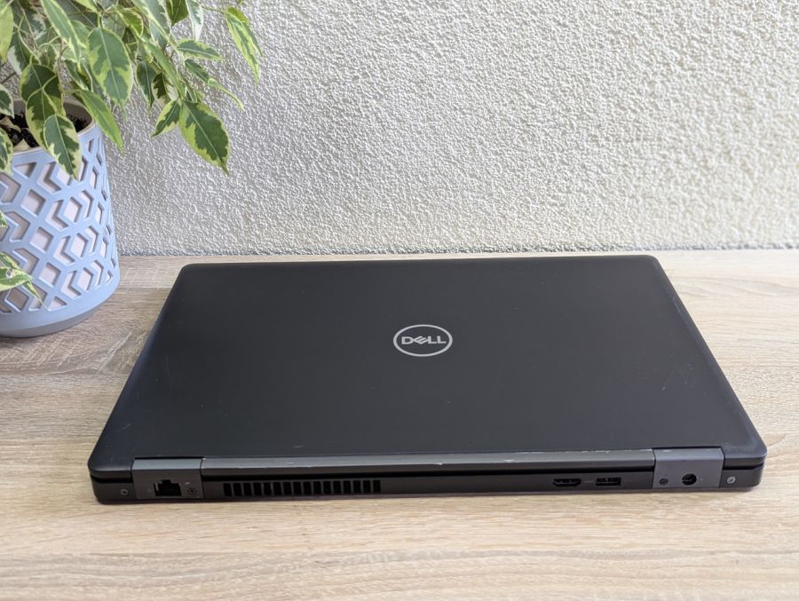 Уцінка! Ноутбук Б/В Dell Latitude 5590, Intel Core i7-8650U, DDR4 8 GB, SSD 128GB, 15.6" Full HD