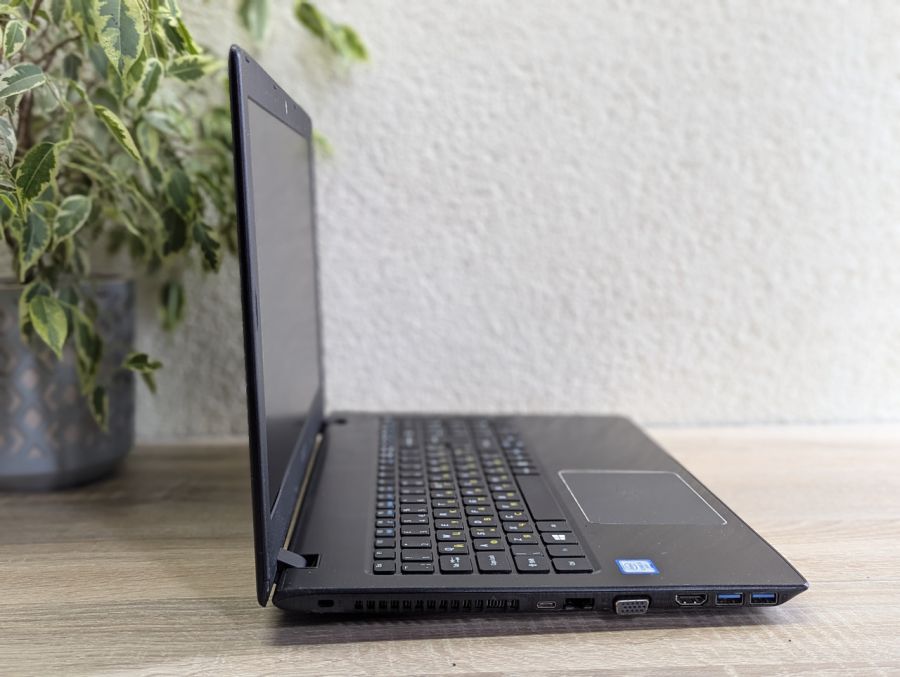 Уцінка! Ноутбук Б/В Acer TravelMate P259-M, Intel Core i3-6100U, DDR4 8 GB, SSD 128GB, 15.6" HD