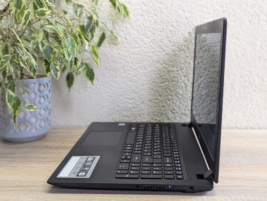 Ноутбук Б/В Acer Aspire A315-51, Intel Core i5-7200U, DDR4 8GB, SSD 128GB, 15.6" HD