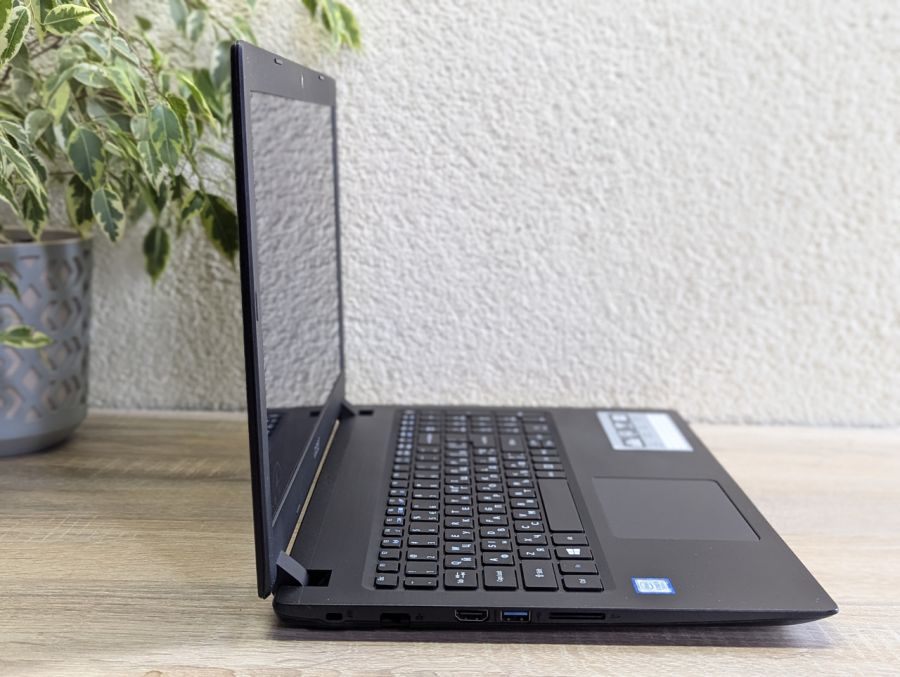 Уцінка! Ноутбук Б/В Acer Aspire A315-51, Intel Core i5-7200U, DDR4 8 GB, SSD 128GB, 15.6" HD