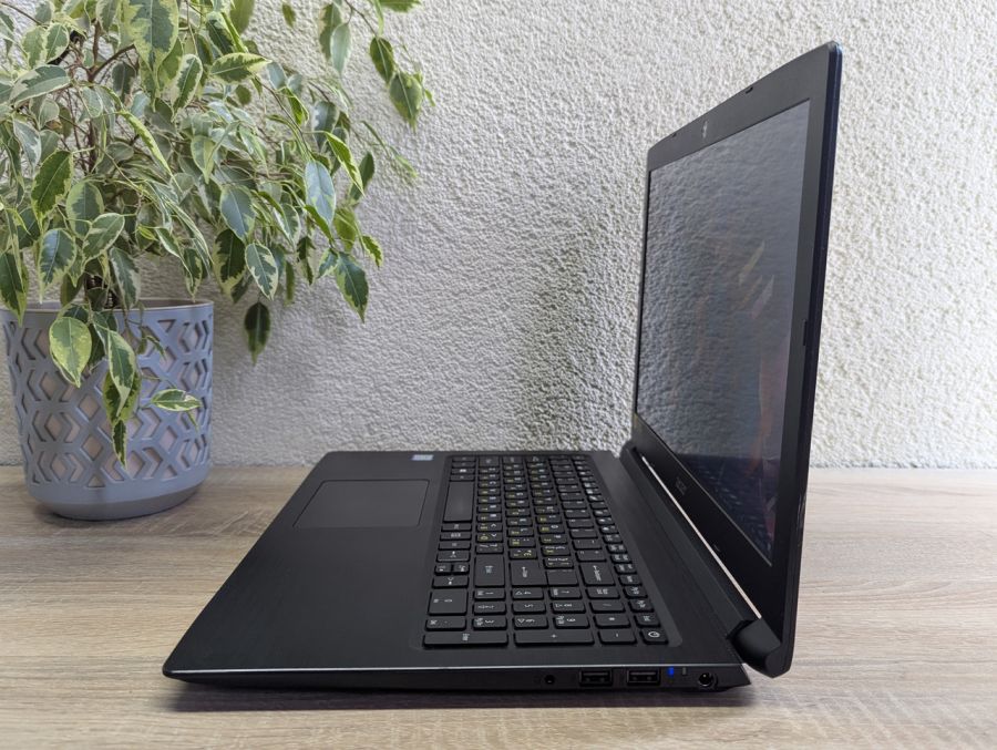 Уцінка! Ноутбук Б/В Acer Aspire A315-53, Intel Core i3-8130U, DDR4 8 GB, SSD 128GB + HDD 500GB, 15.6" Full HD