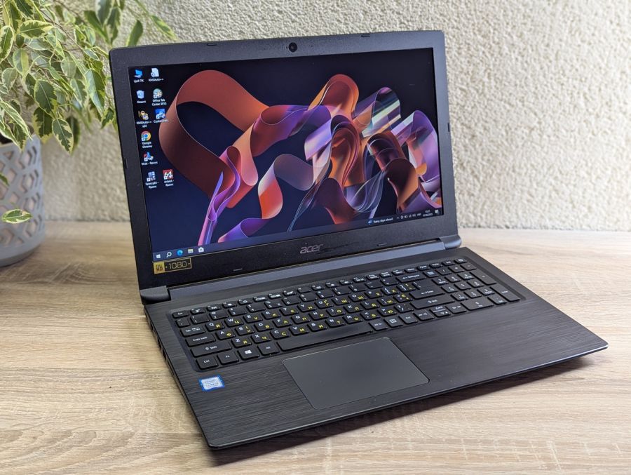 Уцінка! Ноутбук Б/В Acer Aspire A315-53, Intel Core i3-8130U, DDR4 8 GB, SSD 128GB + HDD 500GB, 15.6" Full HD