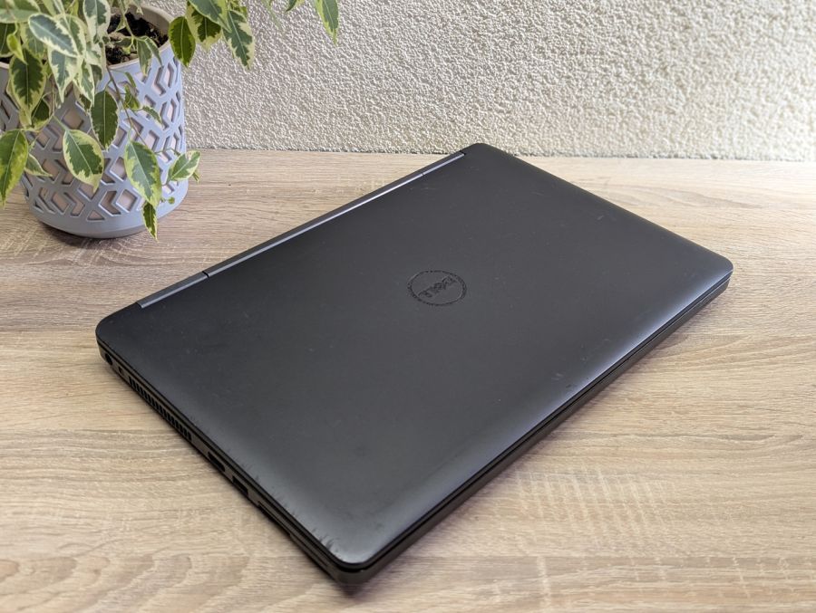 Уцінка! Ноутбук Б/В Dell Latitude E5540, Intel Core i5-4310U, DDR3 8 GB, SSD 128GB, GT 720M 2Gb, 15.6" Full HD