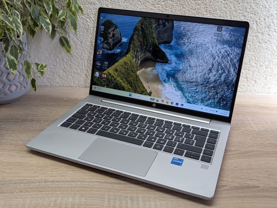 Уцінка! Ноутбук Б/В HP ProBook 440 G9, Intel Core i3-1215U, DDR4 16 GB, SSD 256GB, 14" Full HD