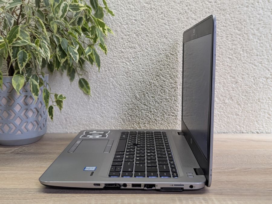 Уцінка! Ноутбук Б/В HP EliteBook 840 G3, Intel Core i5-6300U, DDR4 8 GB, SSD 128GB + HDD 500GB, 14" HD