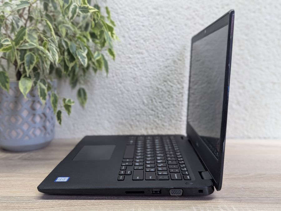 Ноутбук Б/В Dell Latitude 3400, Intel Core i5-8265U, DDR4 16GB, SSD 256GB, 14" Full HD