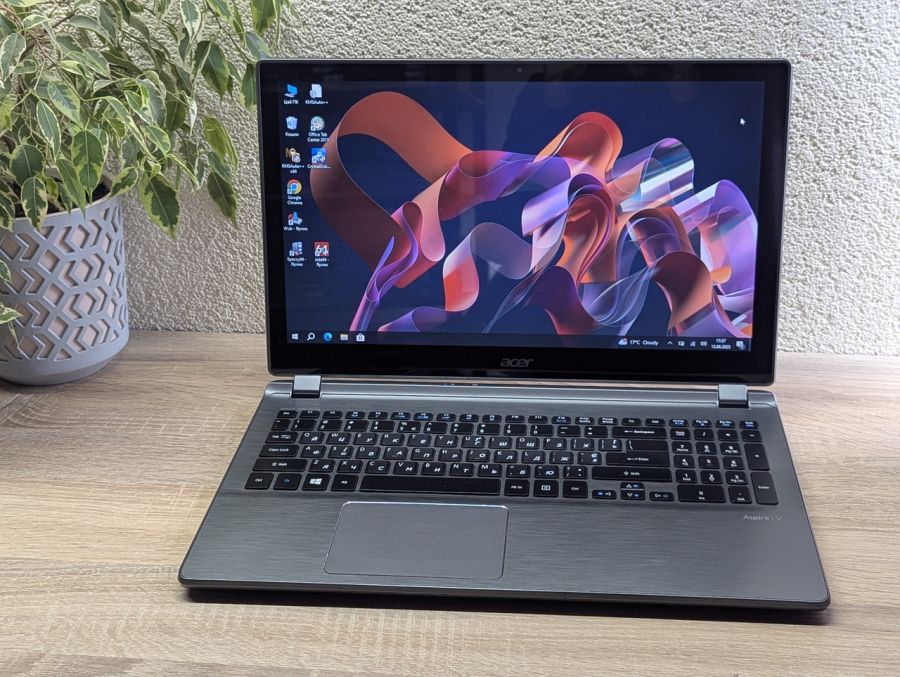 Уцінка! Ноутбук Б/В Acer Aspire V5-552P, AMD A10-5757M, DDR3 8 GB, SSD 128GB, AMD Radeon HD 8650G, 15.6" Сенсор