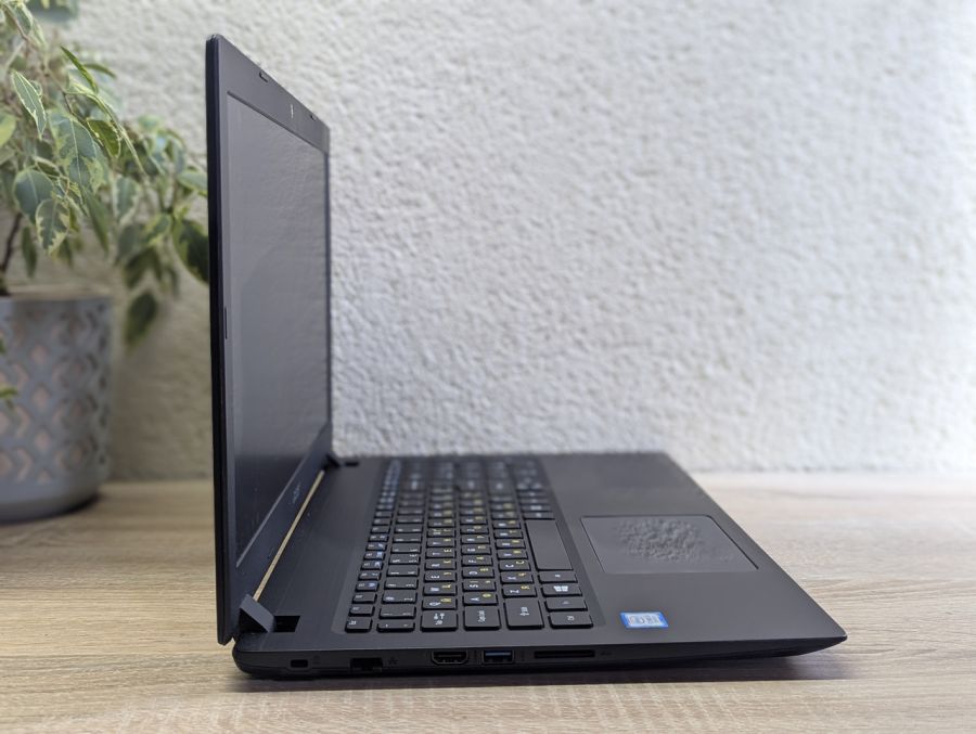 Уцінка! Ноутбук Б/В Acer Aspire A315-51, Intel Core i3-7020U, DDR4 8 GB, SSD 128GB + SSD 500GB, 15.6" HD