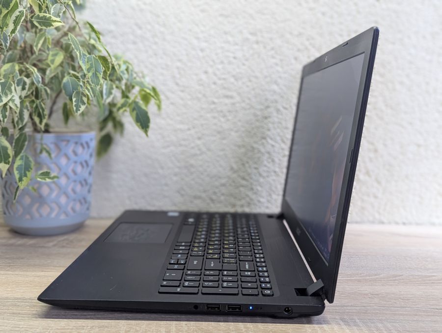 Уцінка! Ноутбук Б/В Acer Aspire A315-51, Intel Core i3-7020U, DDR4 8 GB, SSD 128GB + SSD 500GB, 15.6" HD