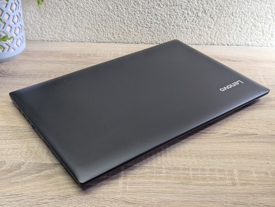 Ноутбук Б/В Lenovo IdeaPad 330-17AST, AMD A6-9225, DDR4 8 GB, SSD 256GB, AMD Radeon R4 1Gb, 17.3" Full HD