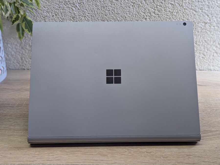 Ноутбук Б/В Microsoft Surface Book, Intel Core i5-6300U, DDR4 8 GB, SSD 128GB, 14" Full HD Сенсор