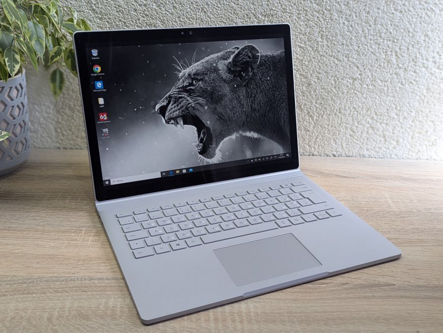 Ноутбук Б/В Microsoft Surface Book, Intel Core i5-6300U, DDR4 8 GB, SSD 128GB, 14" Full HD Сенсор