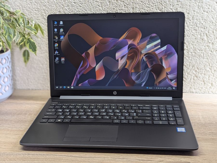 Уцінка! Ноутбук Б/В HP Laptop 15, Intel Core i5-8265U, DDR4 8 GB, SSD 128GB, 15.6" Full HD