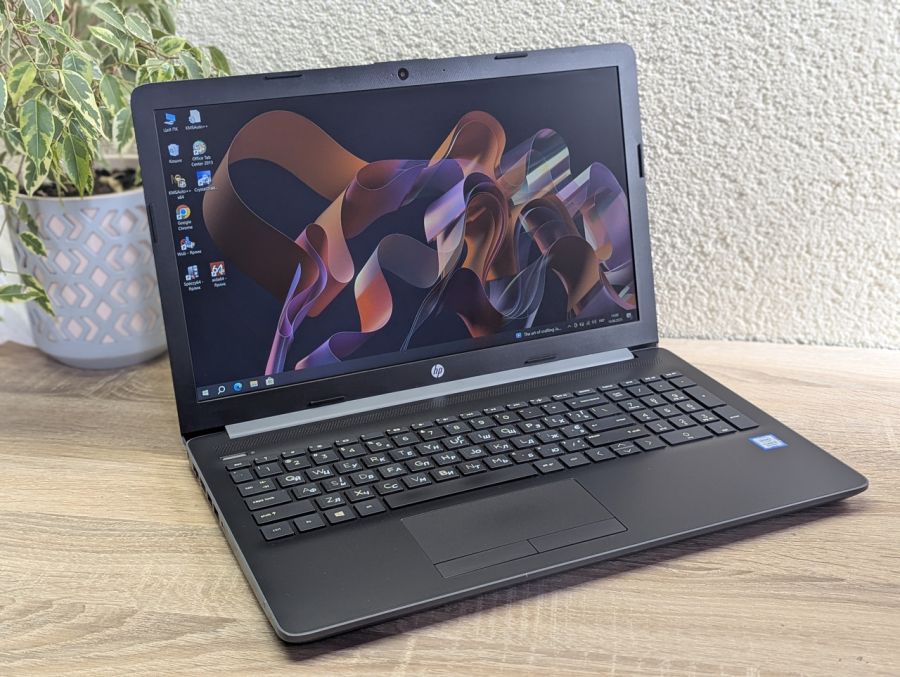 Уцінка! Ноутбук Б/В HP Laptop 15, Intel Core i5-8265U, DDR4 8 GB, SSD 128GB, 15.6" Full HD