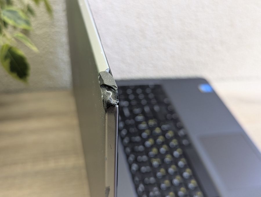 Уцінка! Ноутбук Б/В Dell Inspiron 5558, Intel Core i3-4005U, DDR3 8 GB, SSD 128GB, Intel Microsoft Basic Display, 15.6"